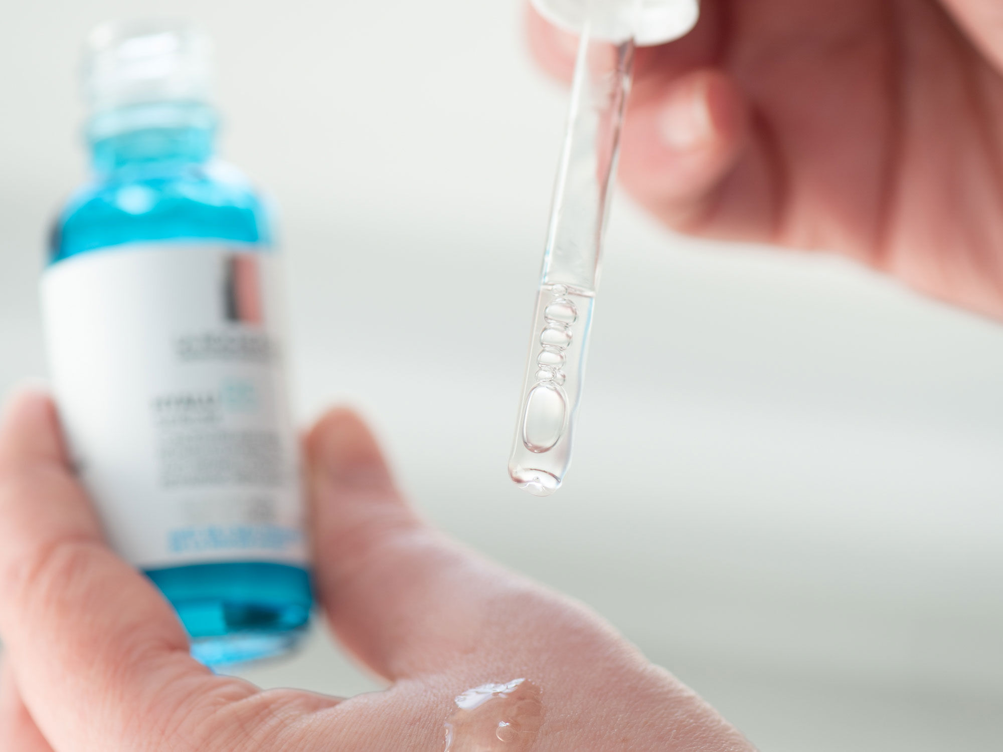 Menopause : pourquoi ma peau est-elle seche et me demange-t-elle ?