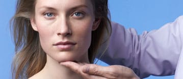 La Roche Posay est la marque numéro 1 recommandée par les dermatologistes au Canada.